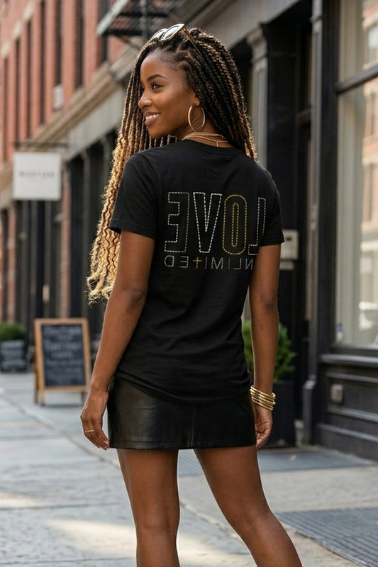 LOVE UNLIMITED | Glittery Majesty - Unisex Tshirt