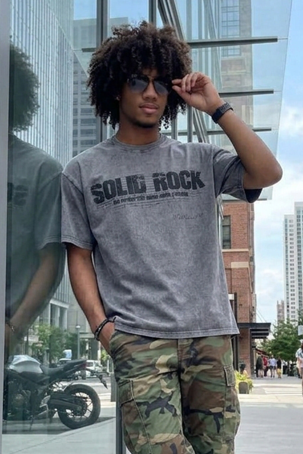 SOLID ROCK | Acid Wash Tshirt