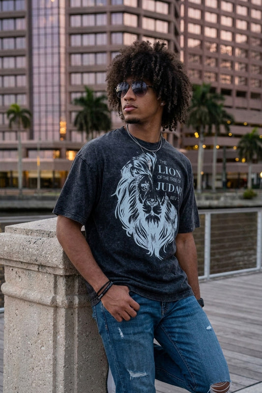 LION OF JUDAH | Oversized Acid Wash Tshirt